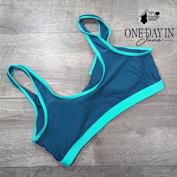 CharmLeaks Keyhole Crop Bikini Top Size XXL - Picture 3 of 3